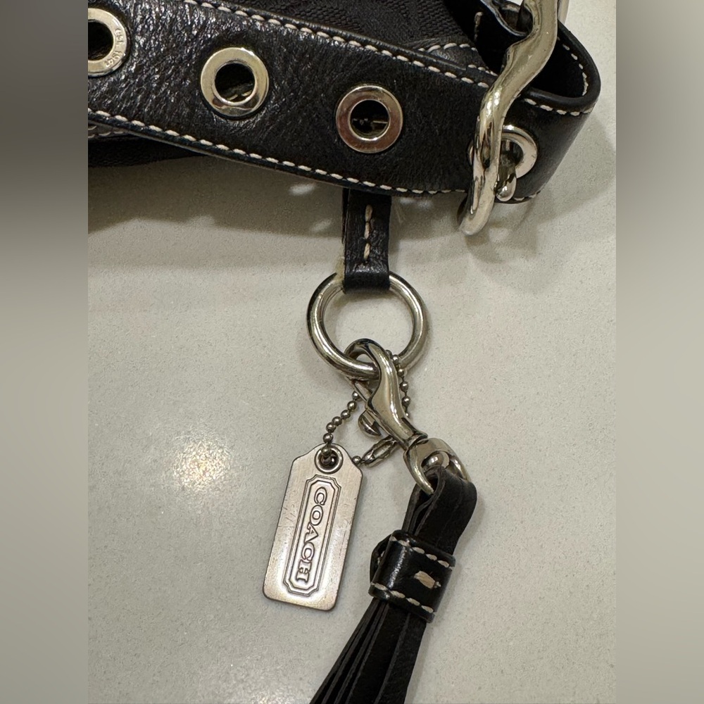 Coach SoHo Vintage 2004 signature black crossbody  EUC - Picture 12 of 15